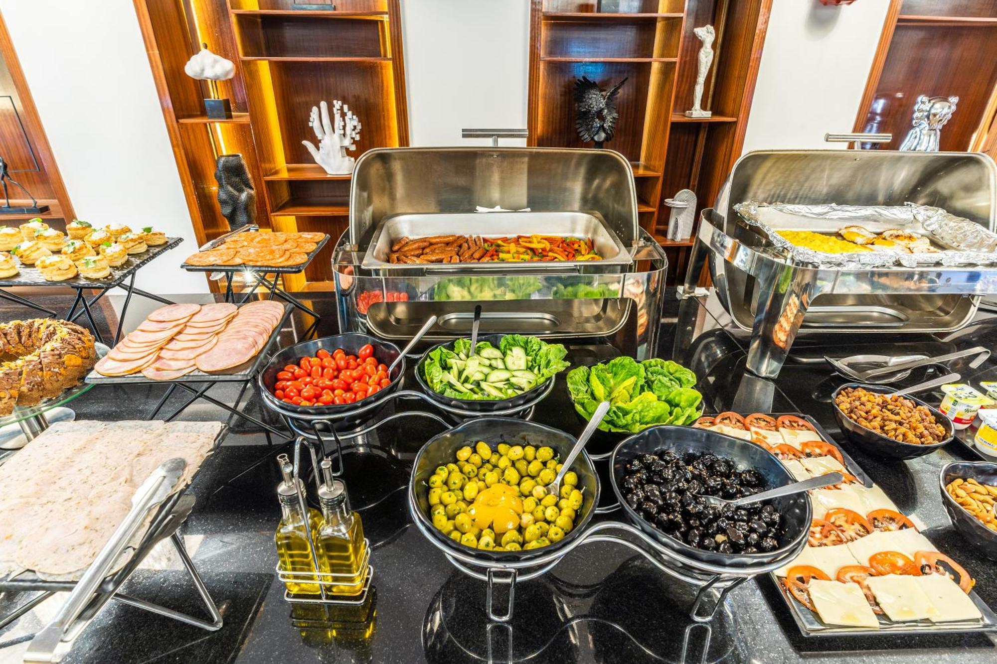 One Hotel Casablanca Kültér fotó A salad bar