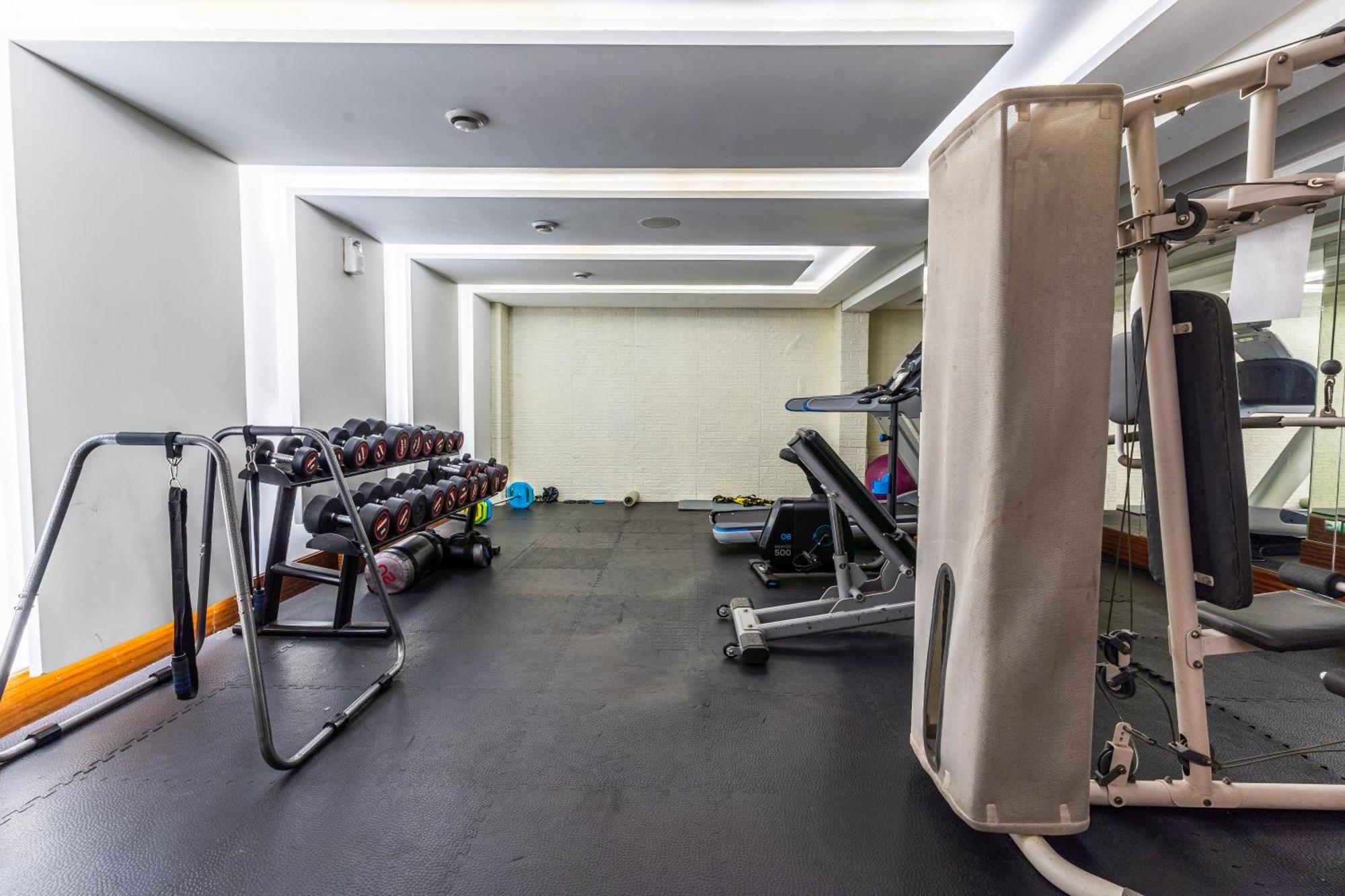 One Hotel Casablanca Kültér fotó The gym at the hotel